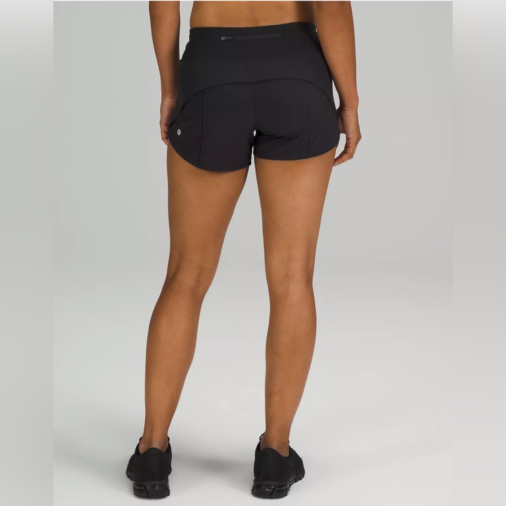 82. Lululemon $68 Speed Up Mid-Rise Lined Short 4" size 4